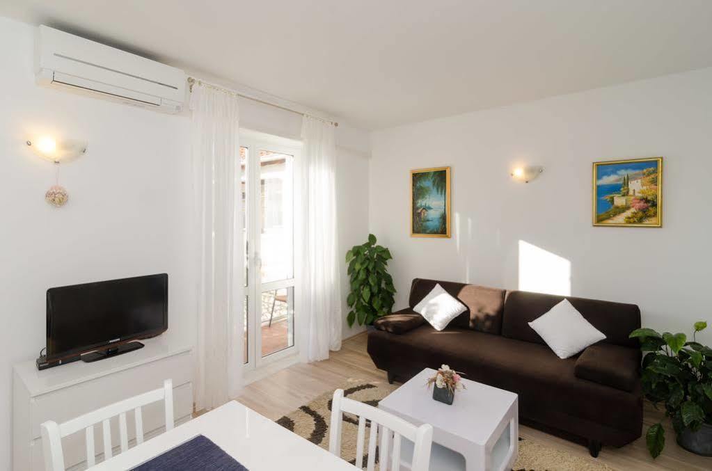 Apartments Vulicevic Dubrovnik Bagian luar foto